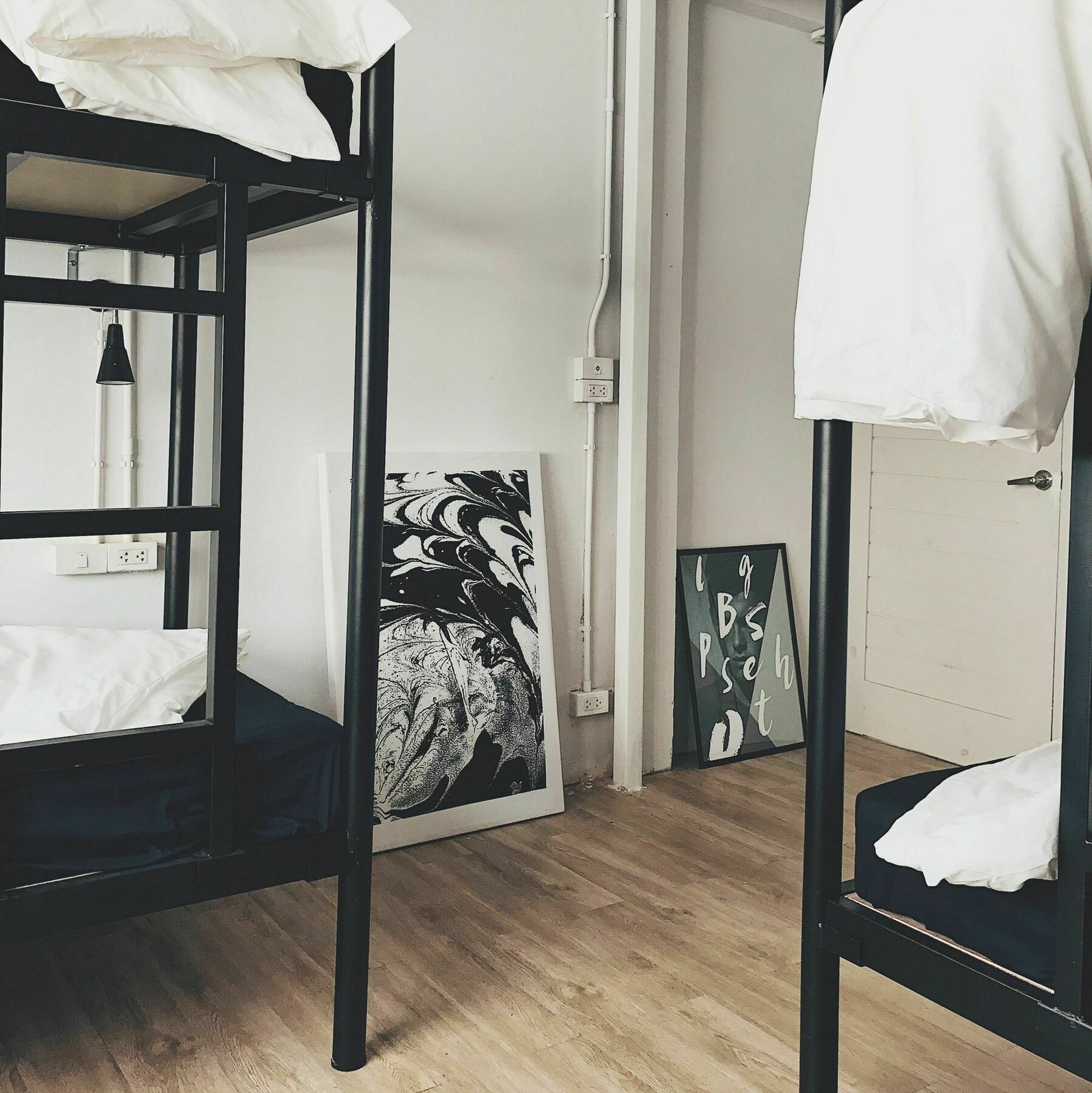 Beige Poshtels + Netflix Hostel Μπανγκόκ Εξωτερικό φωτογραφία